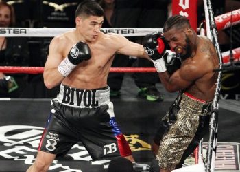 5 самых ярких побед Дмитрия Бивола