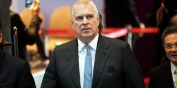 Британский принц Эндрю тайно посетил Бахрейн, сообщили СМИ