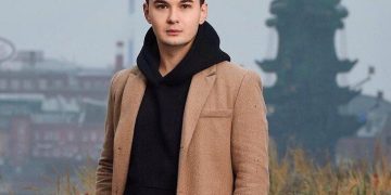 «Был на пике славы, а потом все потерял»: экс-редактор журнала «Дом-2» пожалел Мая Абрикосова