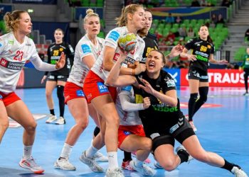 Датские гандболистки обыграли Черногорию и вышли в финал ЧЕ