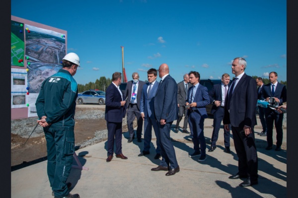 Дмитрий Чернышенко поблагодарил губернатора Новосибирской области за поддержание высоких темпов строительства кампуса НГУ&nbsp;
