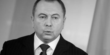 «Еще вчера обсуждали планы на неделю». Умер глава МИД Белоруссии Владимир Макей