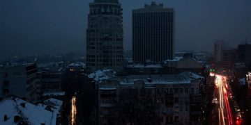 «Это будет трагедия». Украине предрекли зиму без тепла и воды