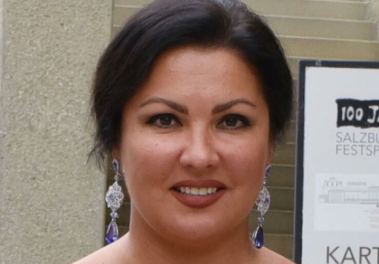 &laquo;Какой она была Золушкой, поломойкой&raquo;: коллега Нетребко поймала оперную диву на лжи