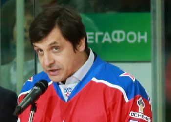 Каменский высказался против сокращения лимита на легионеров в КХЛ