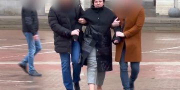 «Мы с вами уже как шпионы». ФСБ сообщила о задержании гражданки Польши за взятку