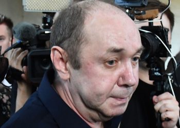 Новости шоу-бизнеса: Маликов не обеспечивает дочь, Кузнецова похоронили в Оренбурге, Кадышева бросила сестру