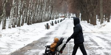 Пособия объединят, центробанки упразднят: какие новые законы подписал Путин