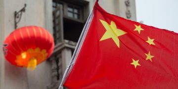 Посол Франции в КНР заявил о возможном пути преодоления кризиса на Украине