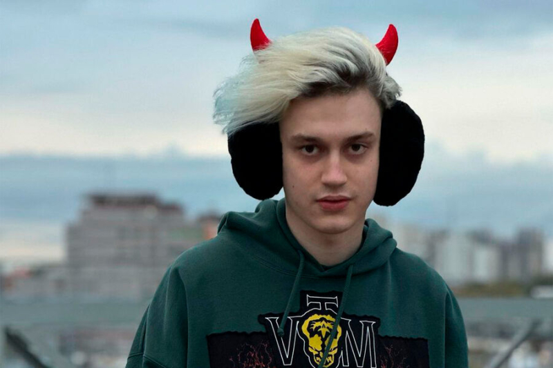 &laquo;Рассказать есть много чего&raquo;. Блогер Некоглай записал два видео после выдворения из&nbsp;России 