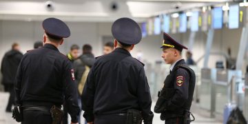 Рейс из Бишкека, Lexus и миллионы долларов. Что известно об ограблении в Домодедово