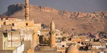 Российские туристы летели в Мадрид и попали в Мардин. Но есть и другая версия