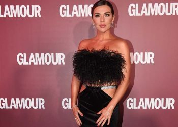 «Только любовь»: Седокова рассказала о перевыпуске главного хита «ВИА Гры»