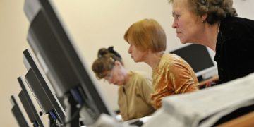 В ПФР нашли минусы в индексации пенсий работающих россиян