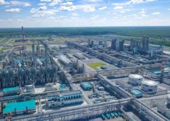 «ЗапСибНефтехим» выпустил новую черную марку полиэтилена, которая заменит импортный аналог