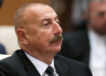 Баку строит новый энергомост из Азербайджана в Европу