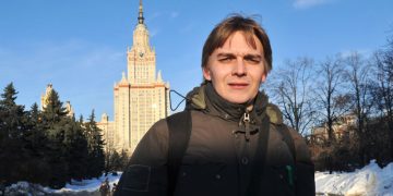 Бывшие депутаты, журналисты и доцент МГУ. У кого проводятся обыски по делу Пономарева