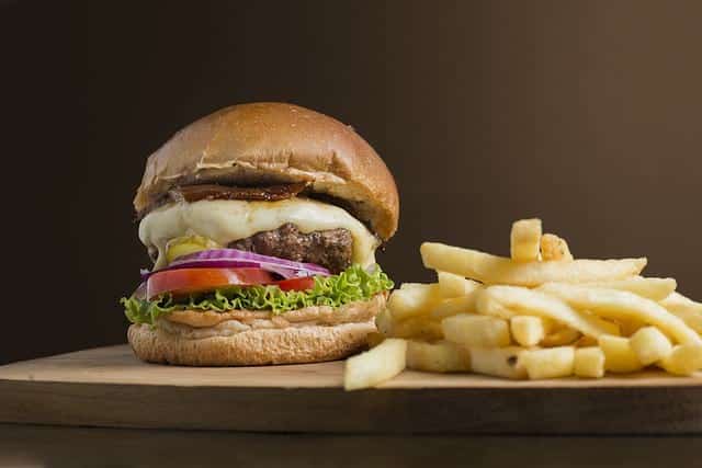 Эксперты составили список продуктов, вызывающих рак и генные мутации