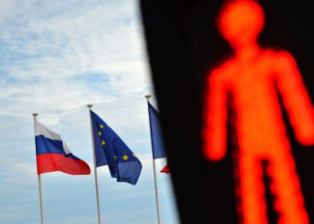 Эксперты заявили о заметном ухудшении положения россиян в странах Запада