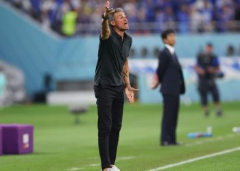 Энрике: Испания на пять минут полностью потеряла контроль