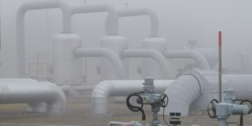 Евросоюз обсуждает снижение потолка цен на газ, пишут СМИ