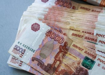 Как будут увеличиваться зарплаты работников бюджетной сферы в 2023 году