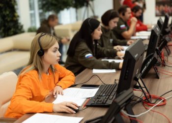 Компетенции и забота. Как работают волонтеры-юристы и волонтеры-психологи в период СВО