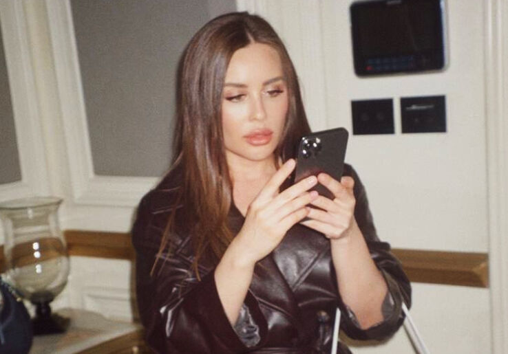 Михалкова показала &laquo;щель бесстыдства&raquo;, утянув бедра кожей: жаркая девочка (фото)