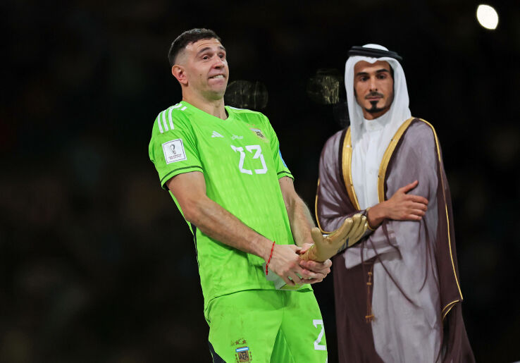 &laquo;Мне привет передавал&raquo;: Артем Дзюба пошутил над поступком аргентинского вратаря, показавшего неприличный жест в Катаре