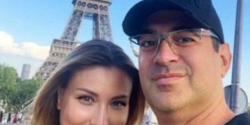 «Надо знать, с кем спать»: жена Гарика Мартиросяна объяснила свою популярность