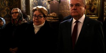 «Не так страшно, как малюют». Российского посла и митрополита окружили в болгарском храме