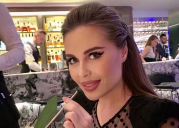 Неузнаваемая Михалкова пришла в гараж в порочной утяжке: все мужики в ауте!