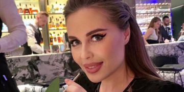 Неузнаваемая Михалкова пришла в гараж в порочной утяжке: все мужики в ауте!