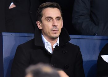 Невилл раскритиковал арбитра матча между Англией и Францией