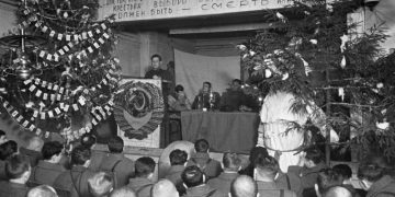 Незыблемые традиции русской ментальности: как праздновали Новый год в России во время войн