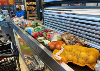 Нуждающимся можно помочь: эксперты предлагают улучшить жизнь россиян через фудшеринг