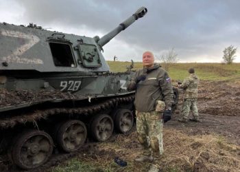 «Осколок чудом не задел легкое». Рогозину сделают операцию в московском госпитале