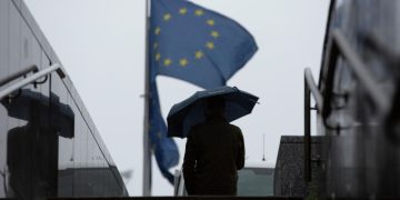 «Отлично справились!» Во Франции обвинили лидеров ЕС в усугублении кризиса