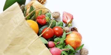 Пять продуктов, которые ускорят похудение и спасут от переедания