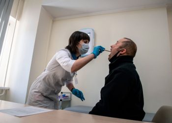 Почти 85 тыс. рублей за месяц. Как с 1 января изменятся выплаты по больничному