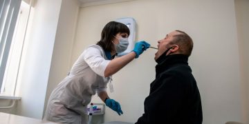 Почти 85 тыс. рублей за месяц. Как с 1 января изменятся выплаты по больничному