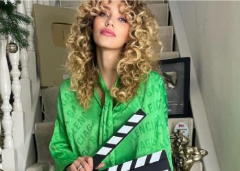 Постройневшая Тодоренко в крохотном платье сразила поклонников: обнажила упругую грудь на камеру