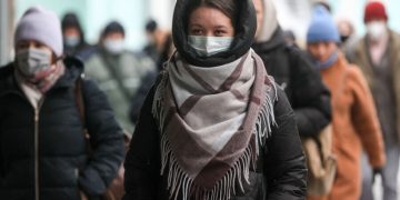 Прививаться «уже поздно». В России стремительно растет заболеваемость гриппом