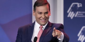 Прокуратура начала проверку конгрессмена США, солгавшего о своей биографии