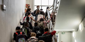 «Радужный» поход ЛГБТ против европейских детей