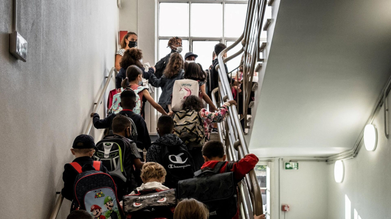 "Радужный" поход ЛГБТ против европейских детей