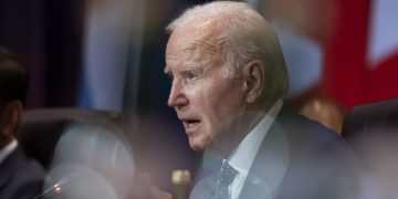 СМИ: В Европе разочаровались в Байдене из-за назревающей торговой войны