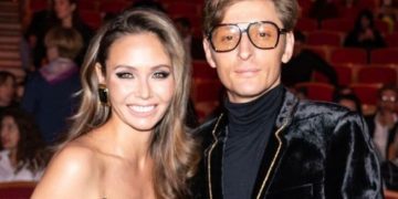 Так выросла: Ляйсан Утяшева засняла подросшую дочку от Павла Воли у новогодней елки