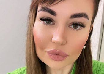 «Тесто поднялось»: Саша Черно из «Дома-2» спровоцировала ор в Сети, представ абсолютно голой в ванной