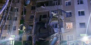 «В окно увидел, что разворотило второй этаж». Подробности взрыва в Нижневартовске